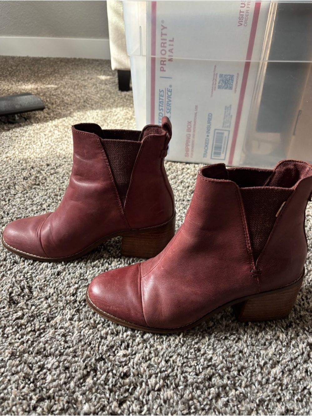 Toms Leather Ankle Booties - size 7